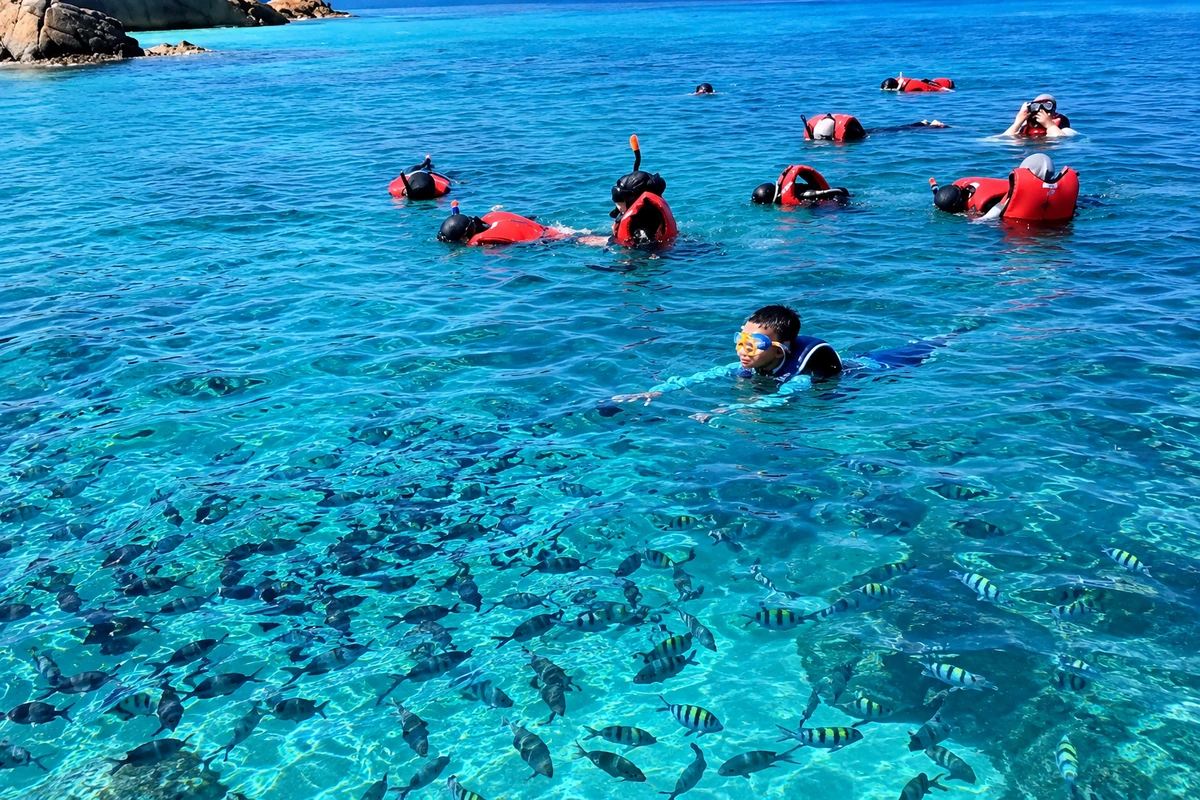 Pulau Redang atau Pulau Perhentian
